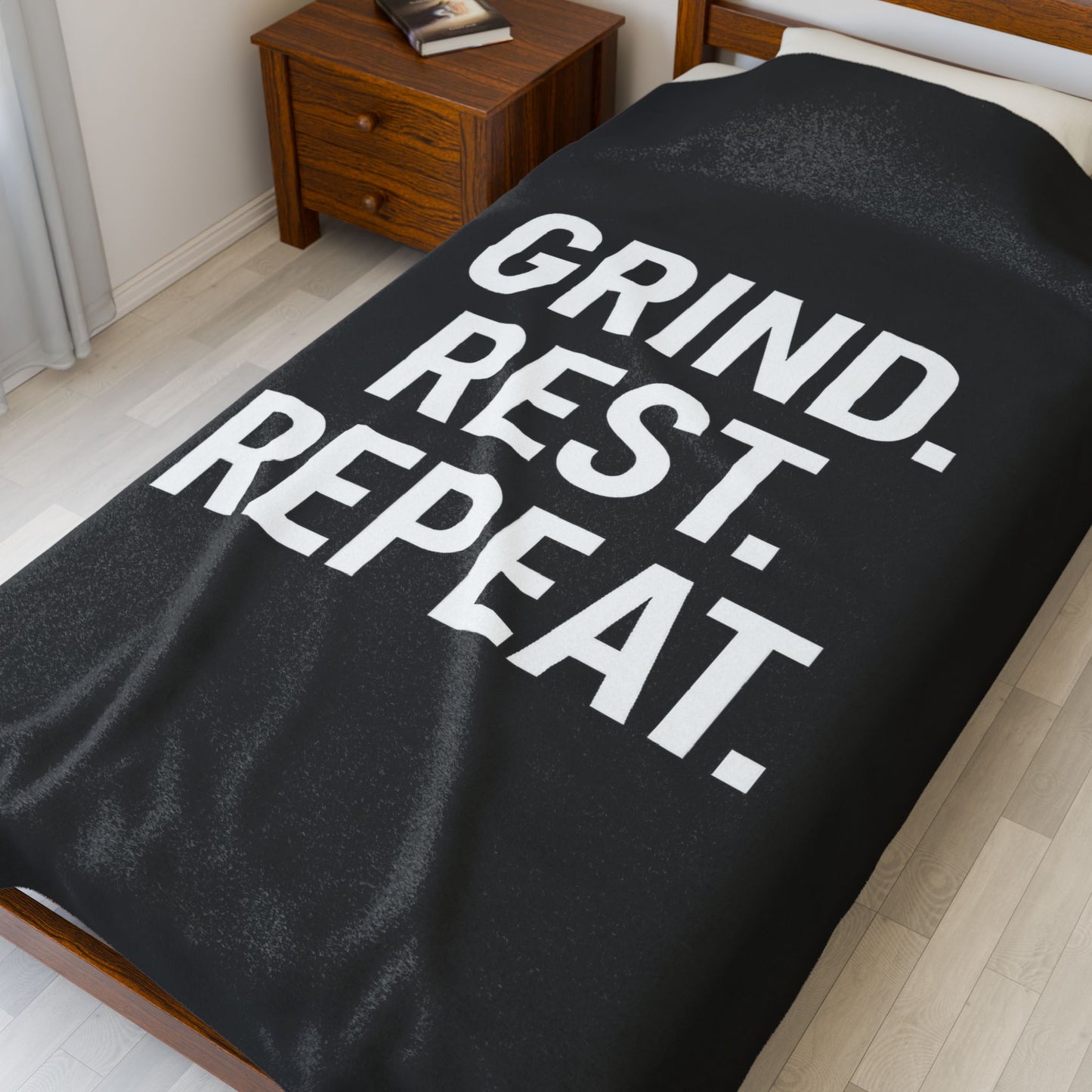 Motivational Velveteen Plush Blanket — "GRIND. REST. REPEAT." Comfort Throw